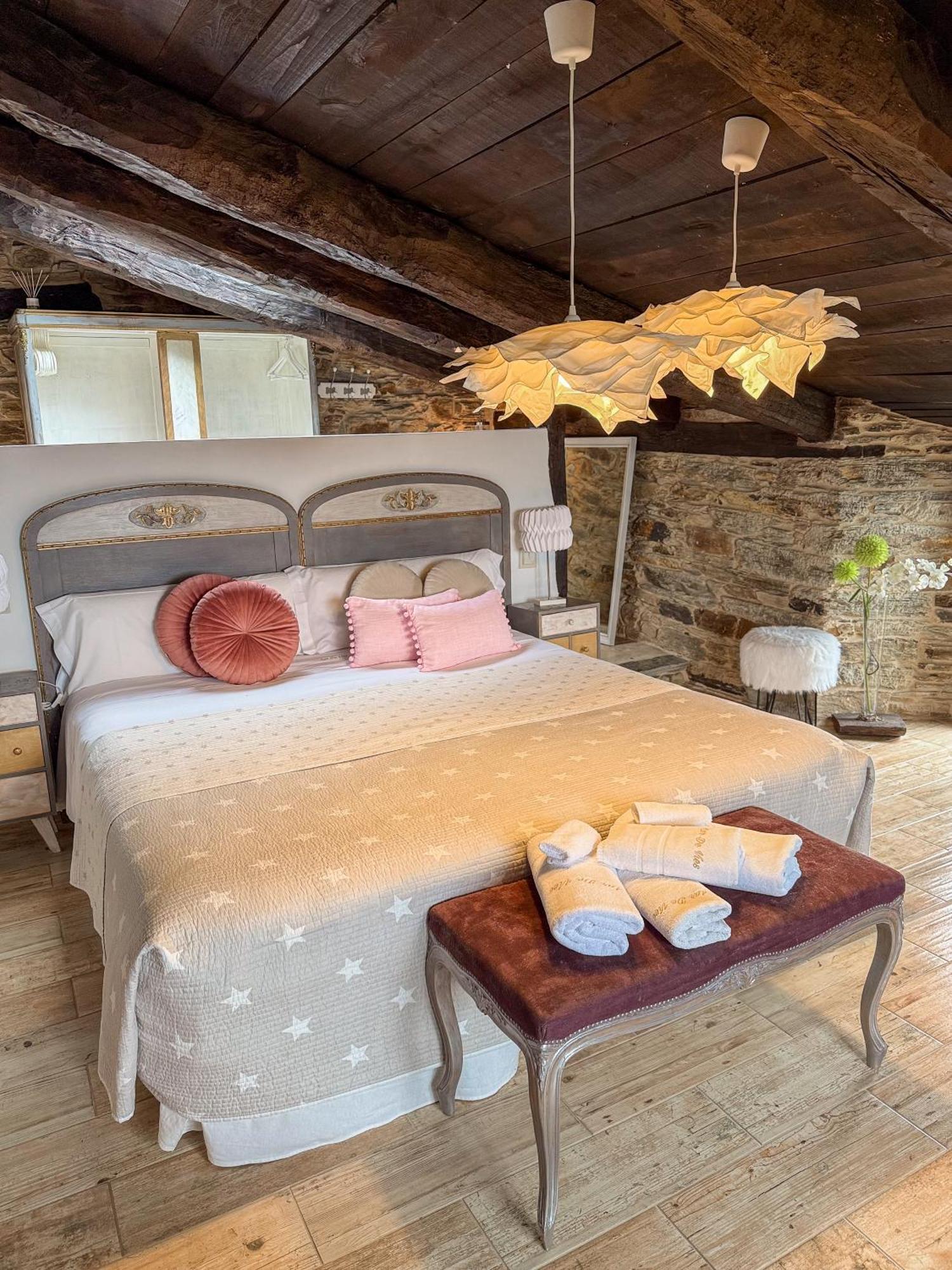 Complejo Rural Lar De Vies Country house A Pontenova